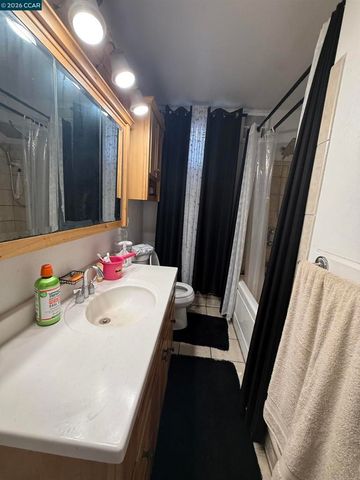 1698 151st Ave, San Leandro, CA 94578