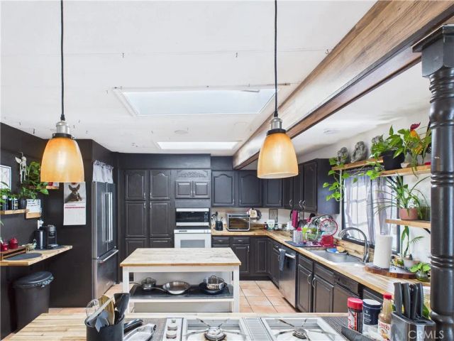 20701 Beach 161, Huntington Beach, CA 92648