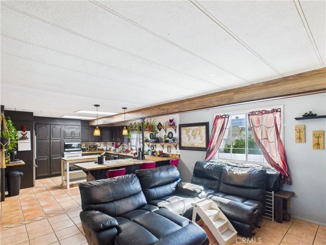 20701 Beach 161, Huntington Beach, CA 92648