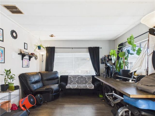 20701 Beach 161, Huntington Beach, CA 92648