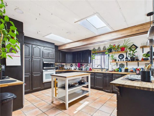 20701 Beach 161, Huntington Beach, CA 92648