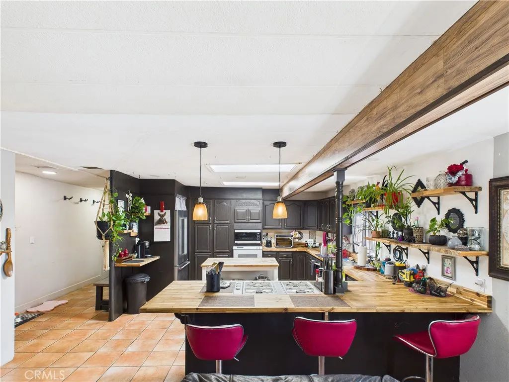 20701 Beach 161, Huntington Beach, CA 92648