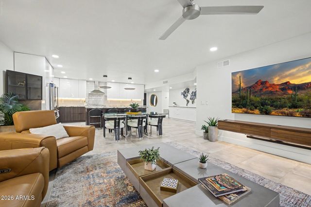 8725 E VIA DE DORADO --, Scottsdale, AZ 85258