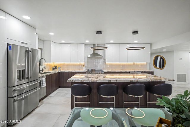 8725 E VIA DE DORADO --, Scottsdale, AZ 85258