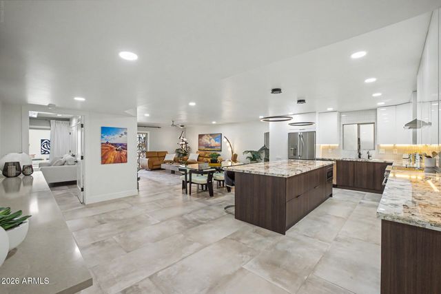 8725 E VIA DE DORADO --, Scottsdale, AZ 85258