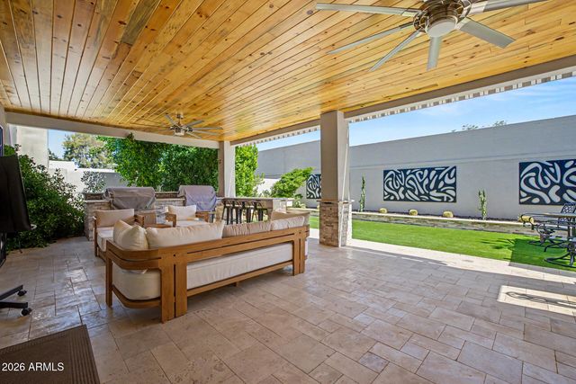 8725 E VIA DE DORADO --, Scottsdale, AZ 85258