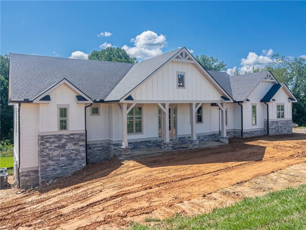 1250 Owen Glen Drive, Blairsville, GA 30512