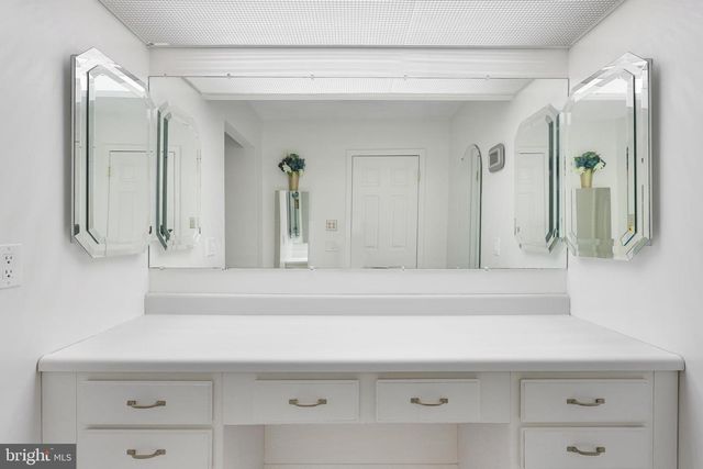 250 WHIPPOORWILL DR, Romney, WV 26757