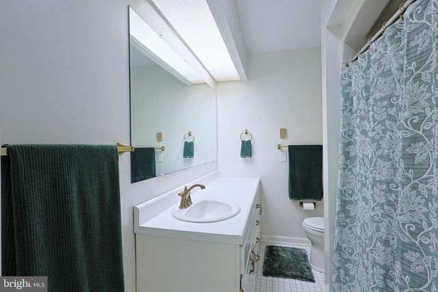 250 WHIPPOORWILL DR, Romney, WV 26757