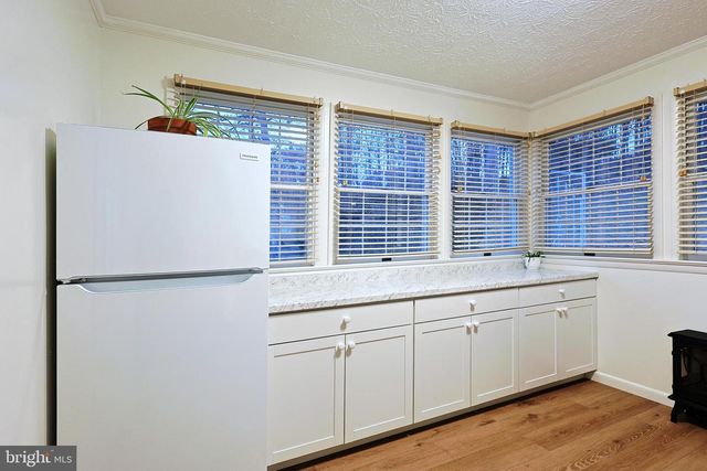 250 WHIPPOORWILL DR, Romney, WV 26757