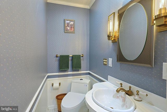 250 WHIPPOORWILL DR, Romney, WV 26757