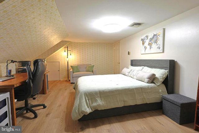 250 WHIPPOORWILL DR, Romney, WV 26757