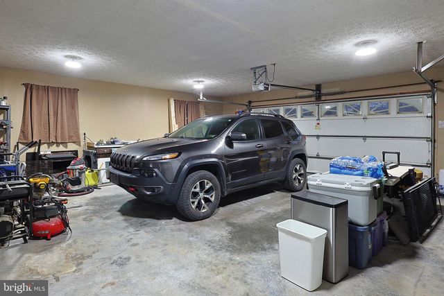 250 WHIPPOORWILL DR, Romney, WV 26757