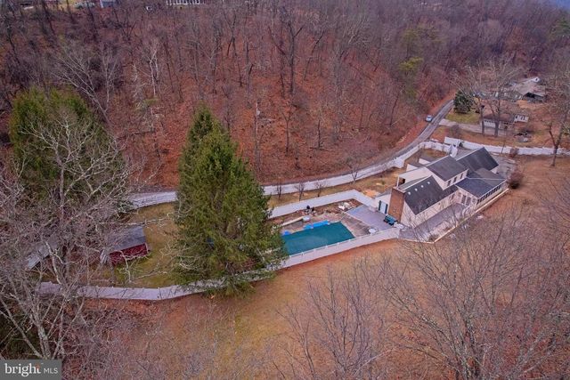 250 WHIPPOORWILL DR, Romney, WV 26757