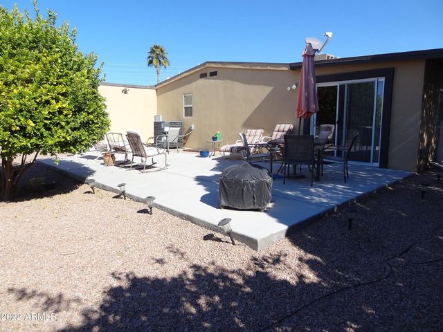25424 S Wyoming Avenue, Sun Lakes, AZ 85248