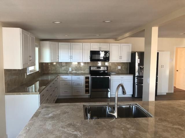 25424 S Wyoming Avenue, Sun Lakes, AZ 85248