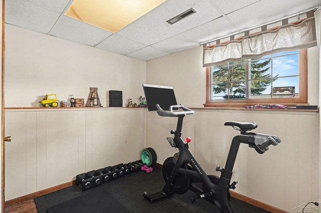 611 E Dawn Drive, Freeland, MI 48623