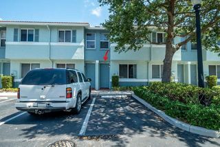 1958 Alamanda Way, Riviera Beach, FL 33404