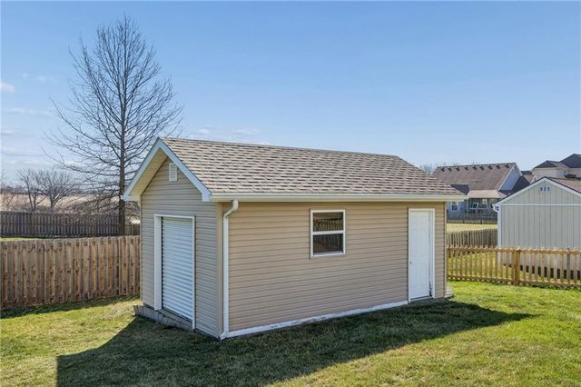 7385 SW Karen Road, Trimble, MO 64492