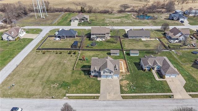 7385 SW Karen Road, Trimble, MO 64492