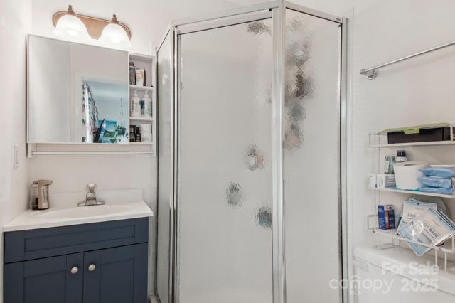 22 Rotunda Circle, Asheville, NC 28806