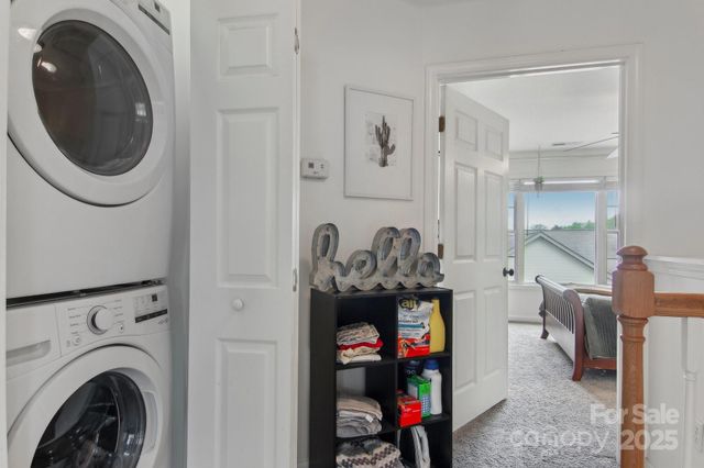 22 Rotunda Circle, Asheville, NC 28806