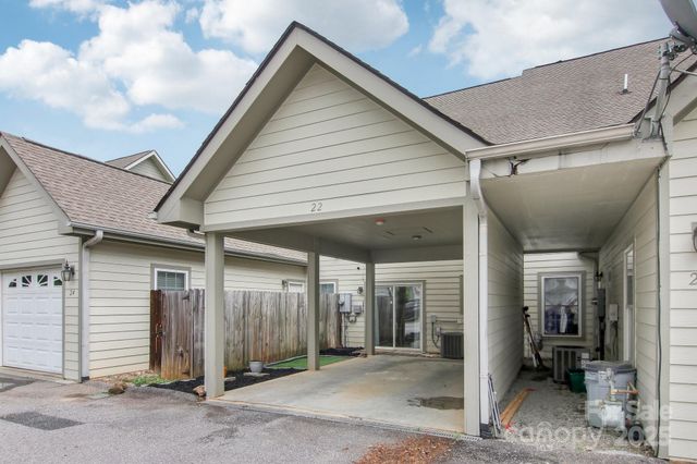 22 Rotunda Circle, Asheville, NC 28806