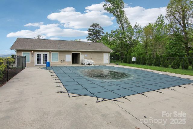 22 Rotunda Circle, Asheville, NC 28806