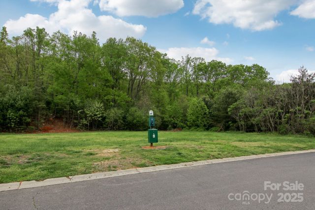 22 Rotunda Circle, Asheville, NC 28806