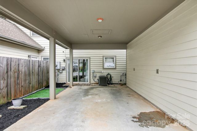 22 Rotunda Circle, Asheville, NC 28806