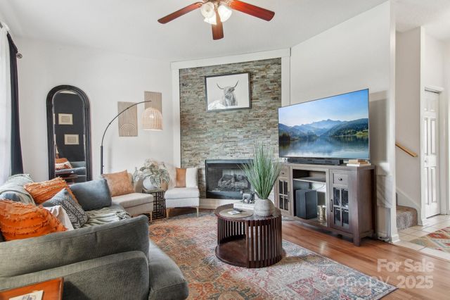 22 Rotunda Circle, Asheville, NC 28806