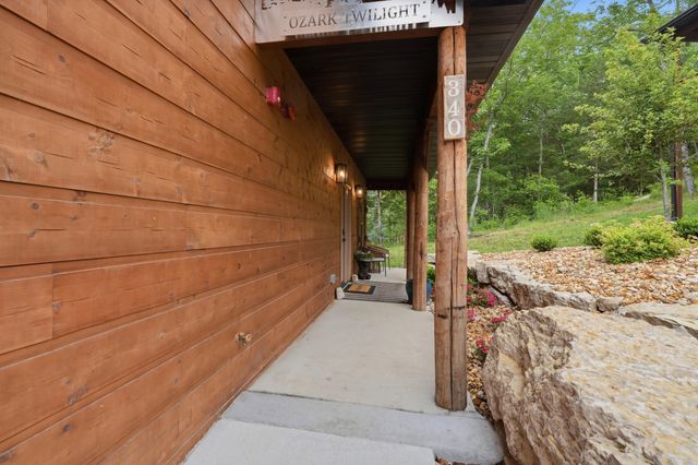 340 Campfire Pass 28, Hollister, MO 65672