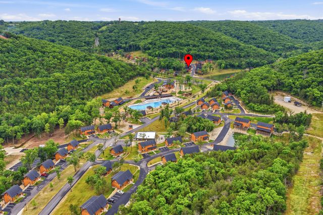 340 Campfire Pass 28, Hollister, MO 65672