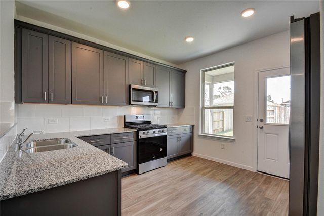 16642 Teak Mantle Road, Conroe, TX 77302