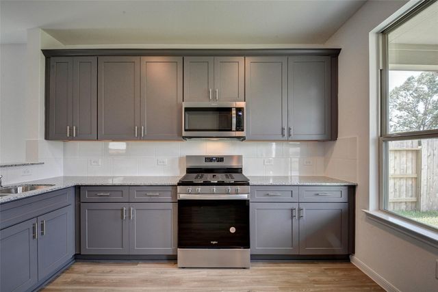 16642 Teak Mantle Road, Conroe, TX 77302