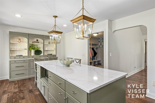 6714 Turnberry Drive, Grand Rapids, MI 49546