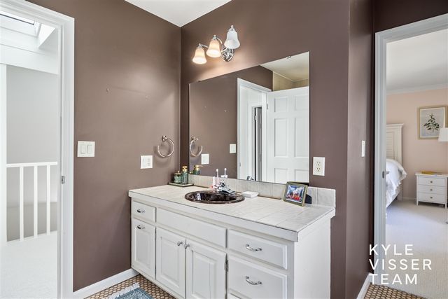 6714 Turnberry Drive, Grand Rapids, MI 49546