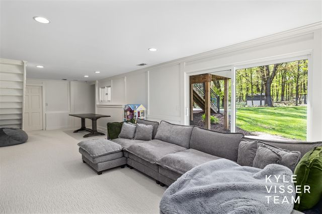 6714 Turnberry Drive, Grand Rapids, MI 49546