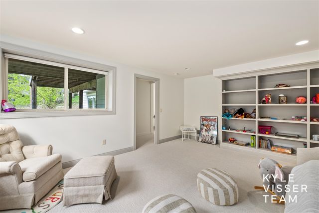 6714 Turnberry Drive, Grand Rapids, MI 49546