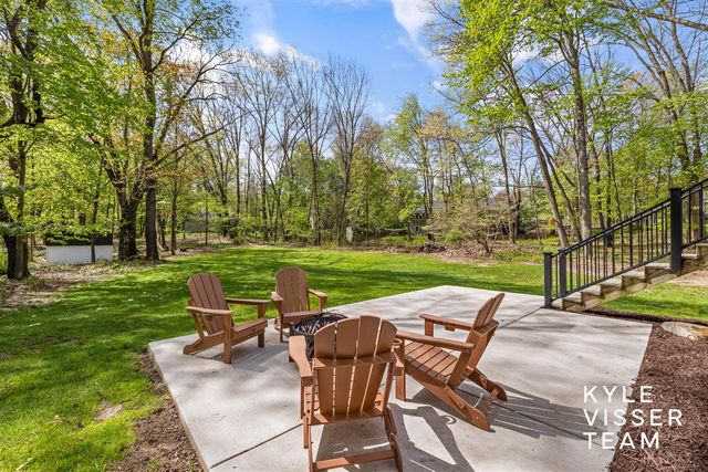 6714 Turnberry Drive, Grand Rapids, MI 49546