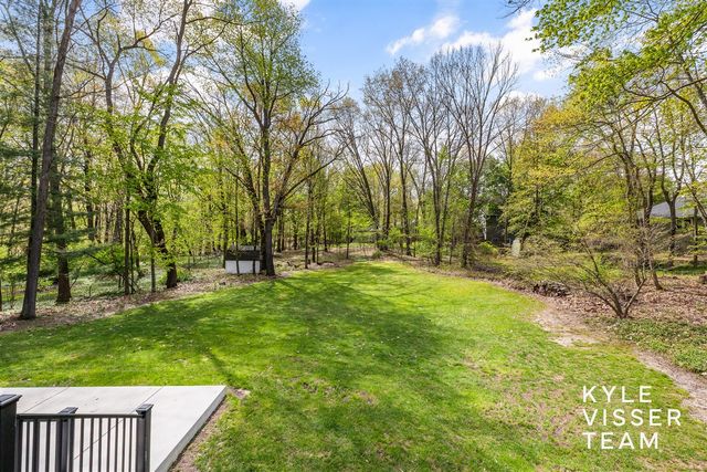 6714 Turnberry Drive, Grand Rapids, MI 49546