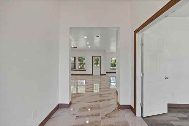 206 Hix Road, Cleburne, TX 76031