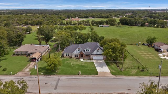 206 Hix Road, Cleburne, TX 76031