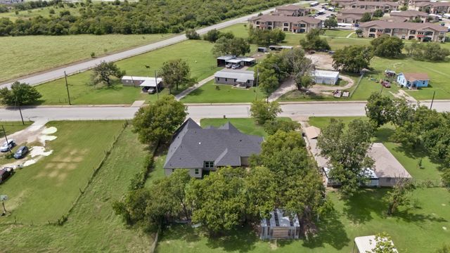 206 Hix Road, Cleburne, TX 76031