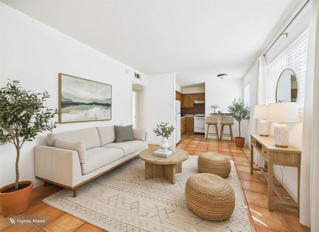 803 W 28th ST 107, Austin, TX 78705