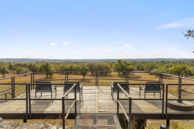 751 Prochnow RD, Dripping Springs, TX 78620