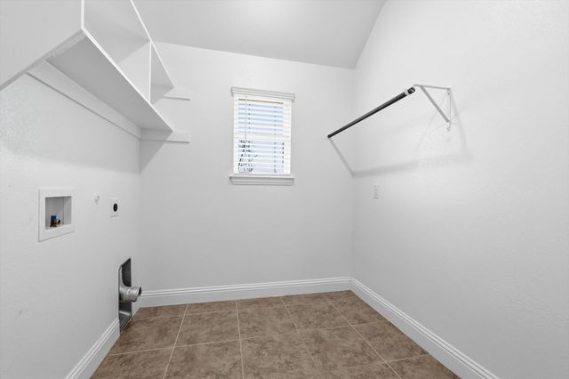 5013 Diamond Drive, Sanger, TX 76266