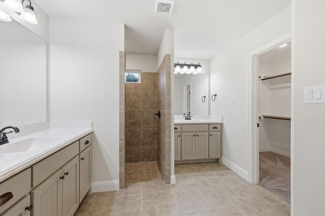 5013 Diamond Drive, Sanger, TX 76266