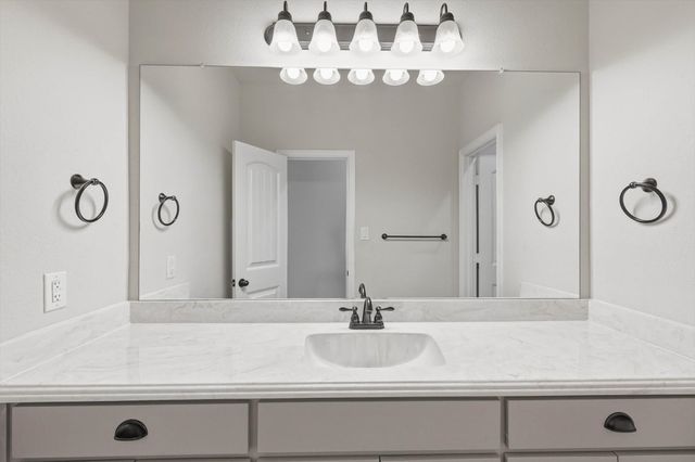 5013 Diamond Drive, Sanger, TX 76266
