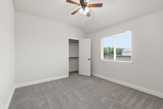 5013 Diamond Drive, Sanger, TX 76266
